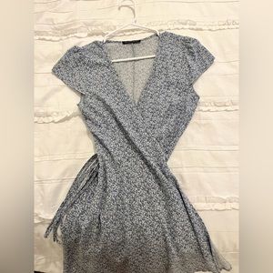 Brandy Melville Robbie dress